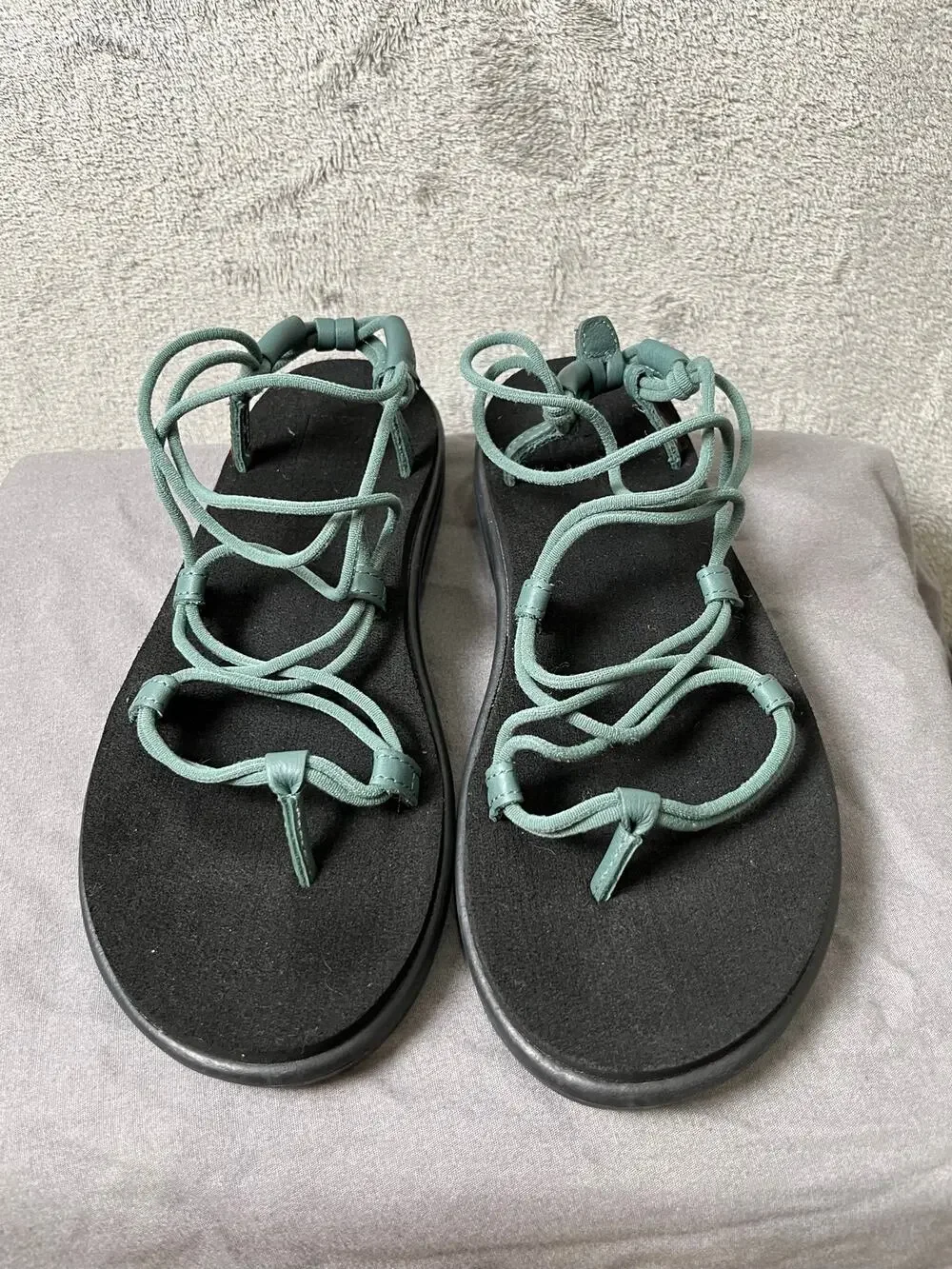 Teva Voya Infinity Sandals Womens Size 8 Silver Pine Green Strappy Comfort